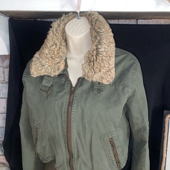 Forever 21 Olive Jacket with Plum Label - Picture 1 of 8